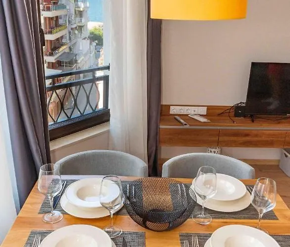 アパート Seaside ポモリエ